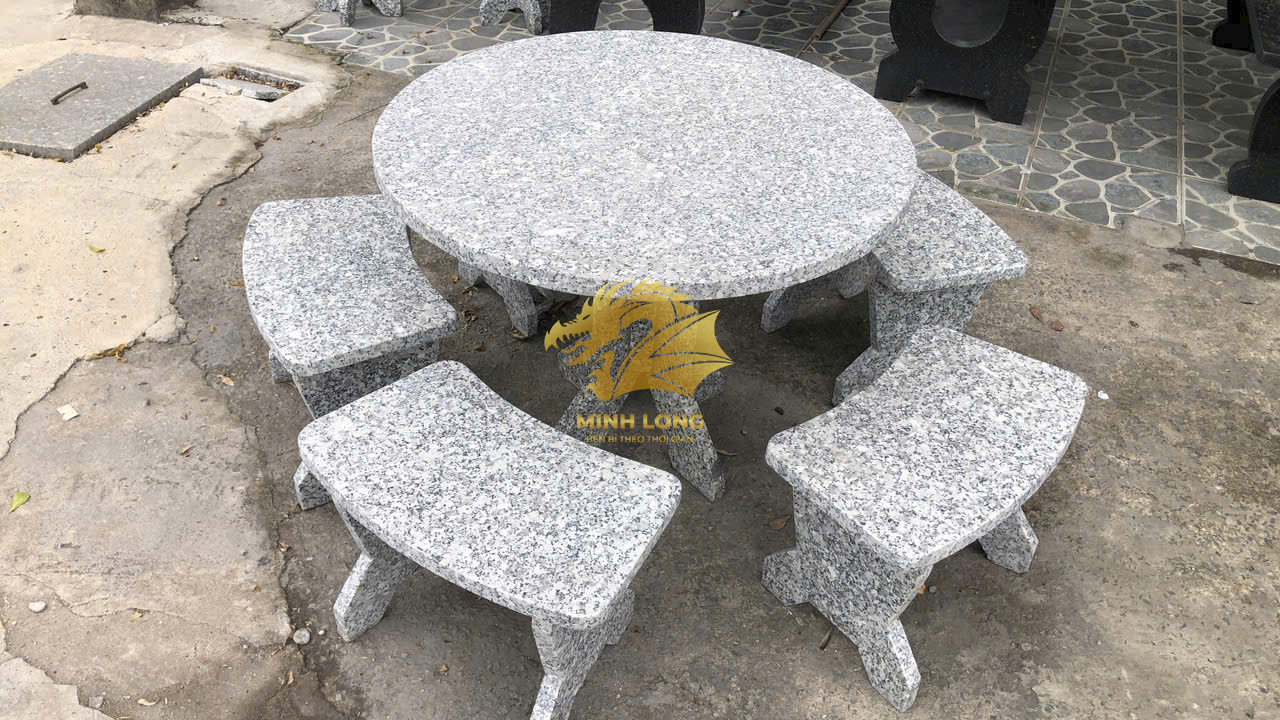 Bộ bàn ghế đá tròn hoa cương trắng suối lau